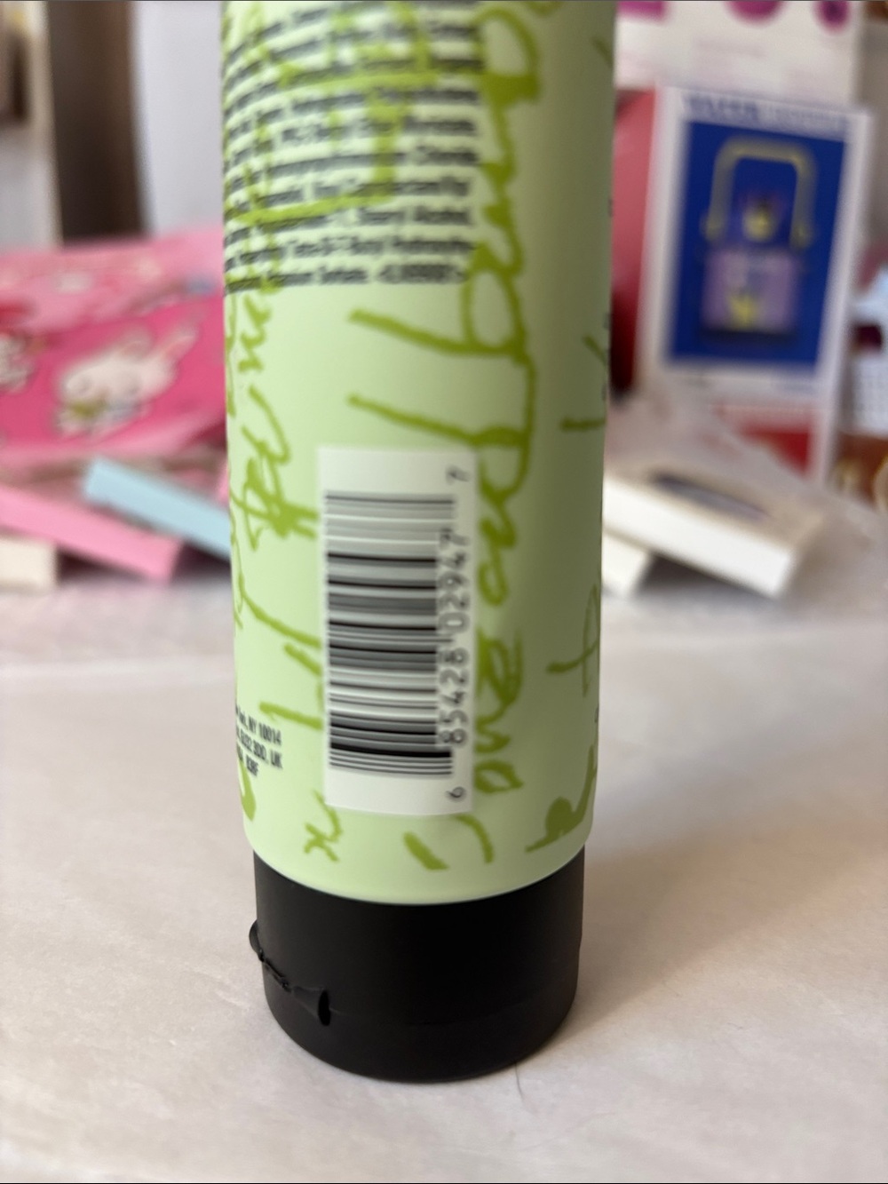 Bumble and bumble Seaweed Air Dry Cream - Light Green Tube - Picture 4 of 4
